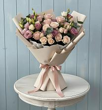 Букет цветов из:  Розы и Лизиантусы в Каневской