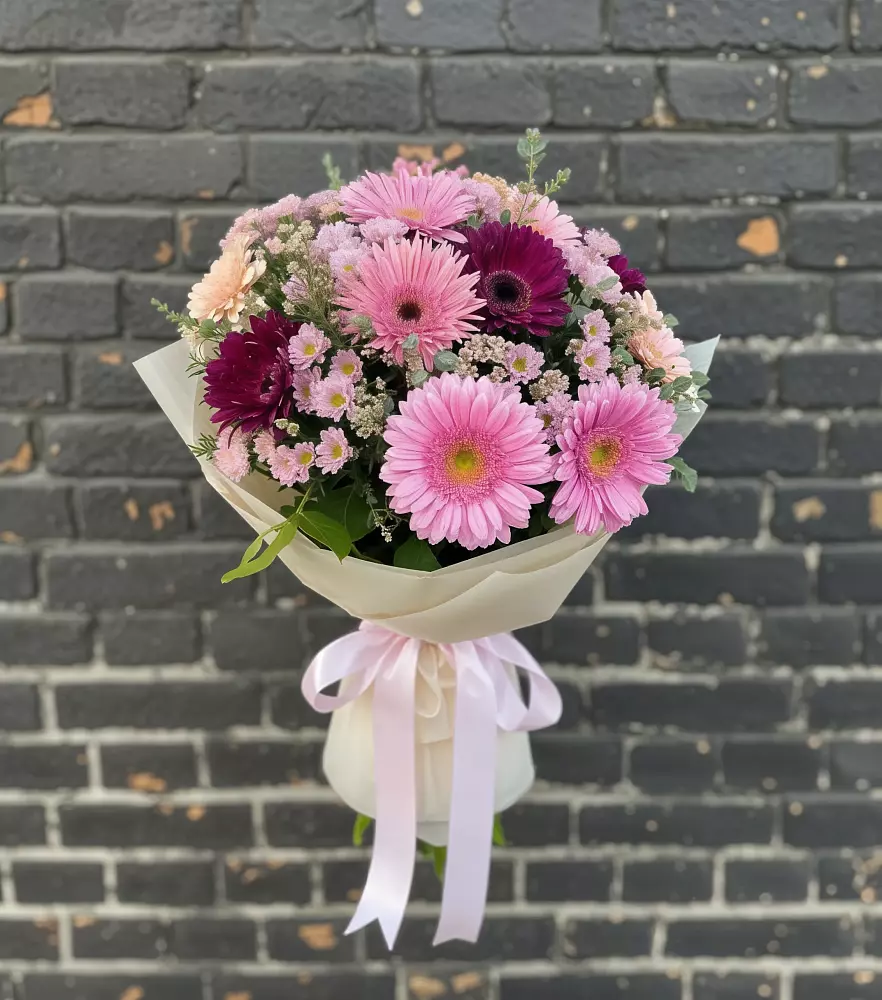 Букет цветов из: Герберы и Хризантемы в Каневской