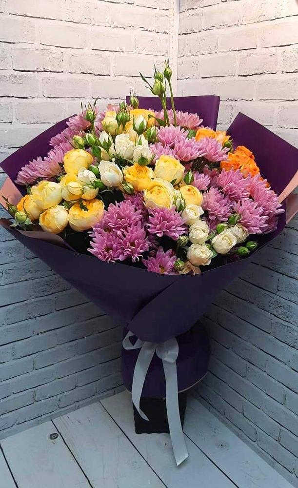 Букет цветов из: Хризантемы и Розы в Каневской