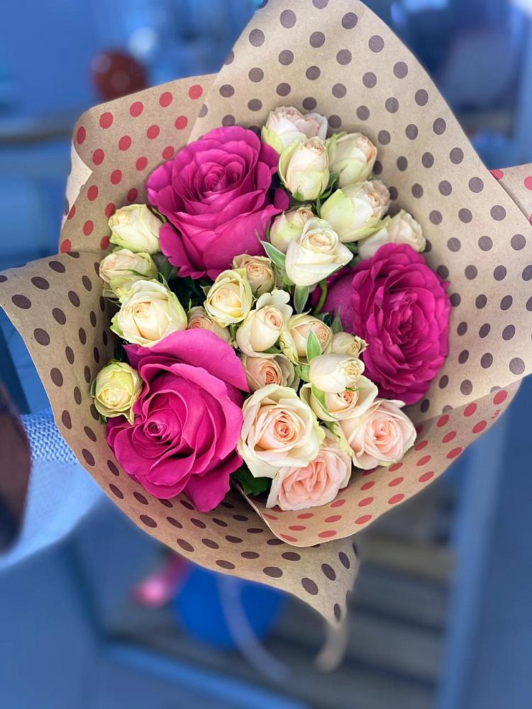 Букет цветов из: Розы в Каневской