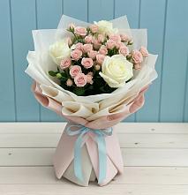 Букет цветов из:  Розы в Каневской
