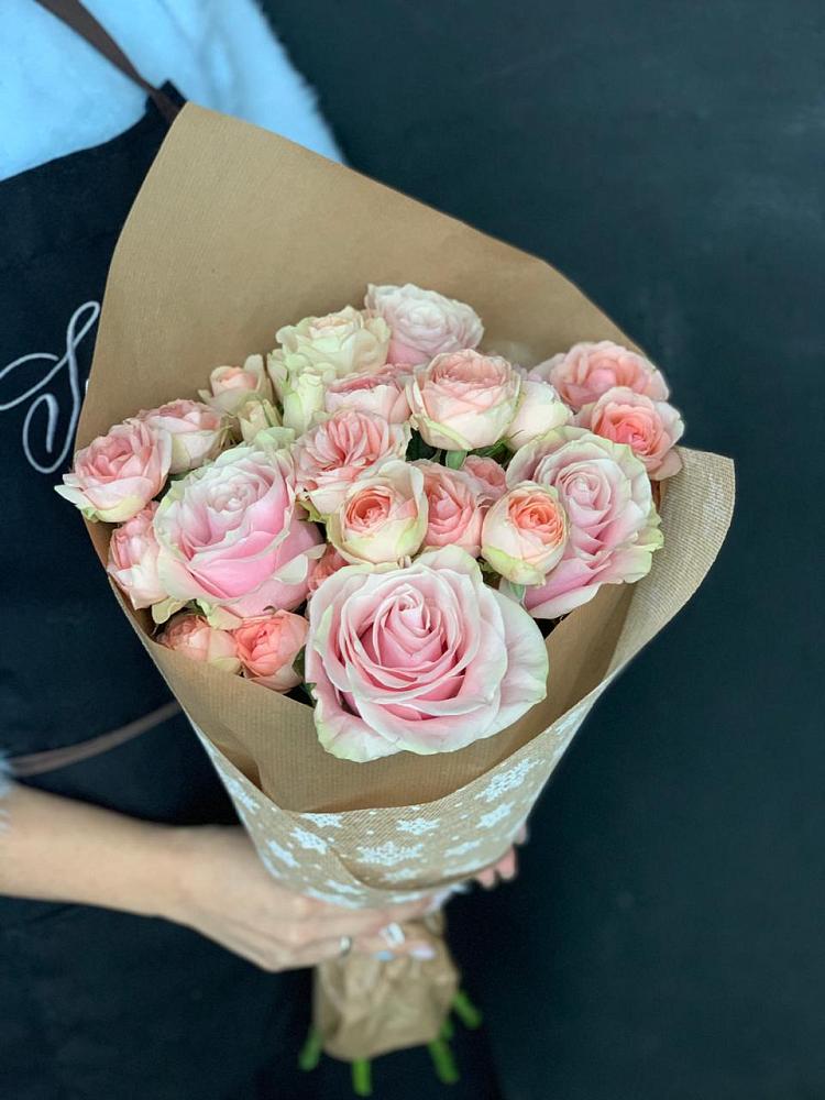 Букет цветов из: Хризантемы и Розы в Каневской