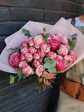 Букет цветов из:  Розы в Каневской