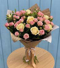 Букет цветов из:  Розы в Каневской