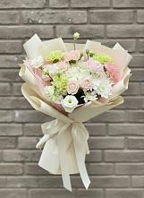 Букет цветов из:  Гвоздики, Розы, Лизиантусы и Хризантемы в Каневской