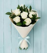 Букет цветов из:  Розы в Каневской