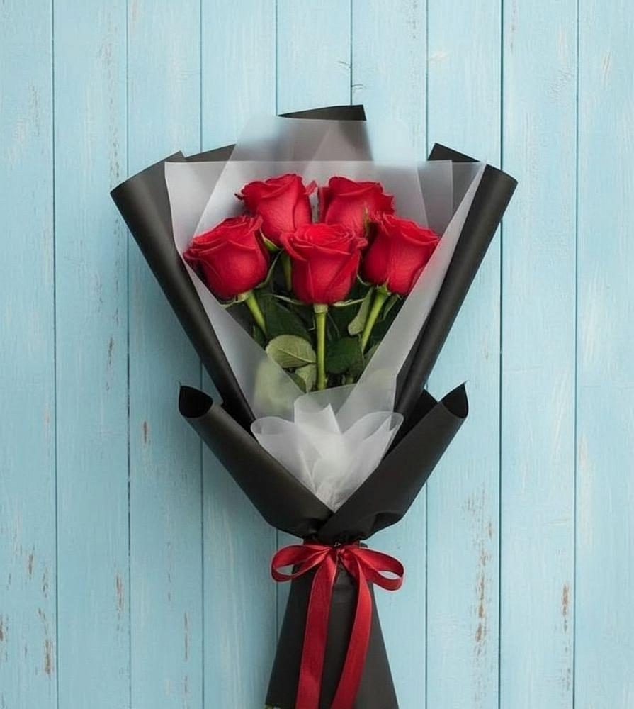 Букет цветов из: Розы в Каневской